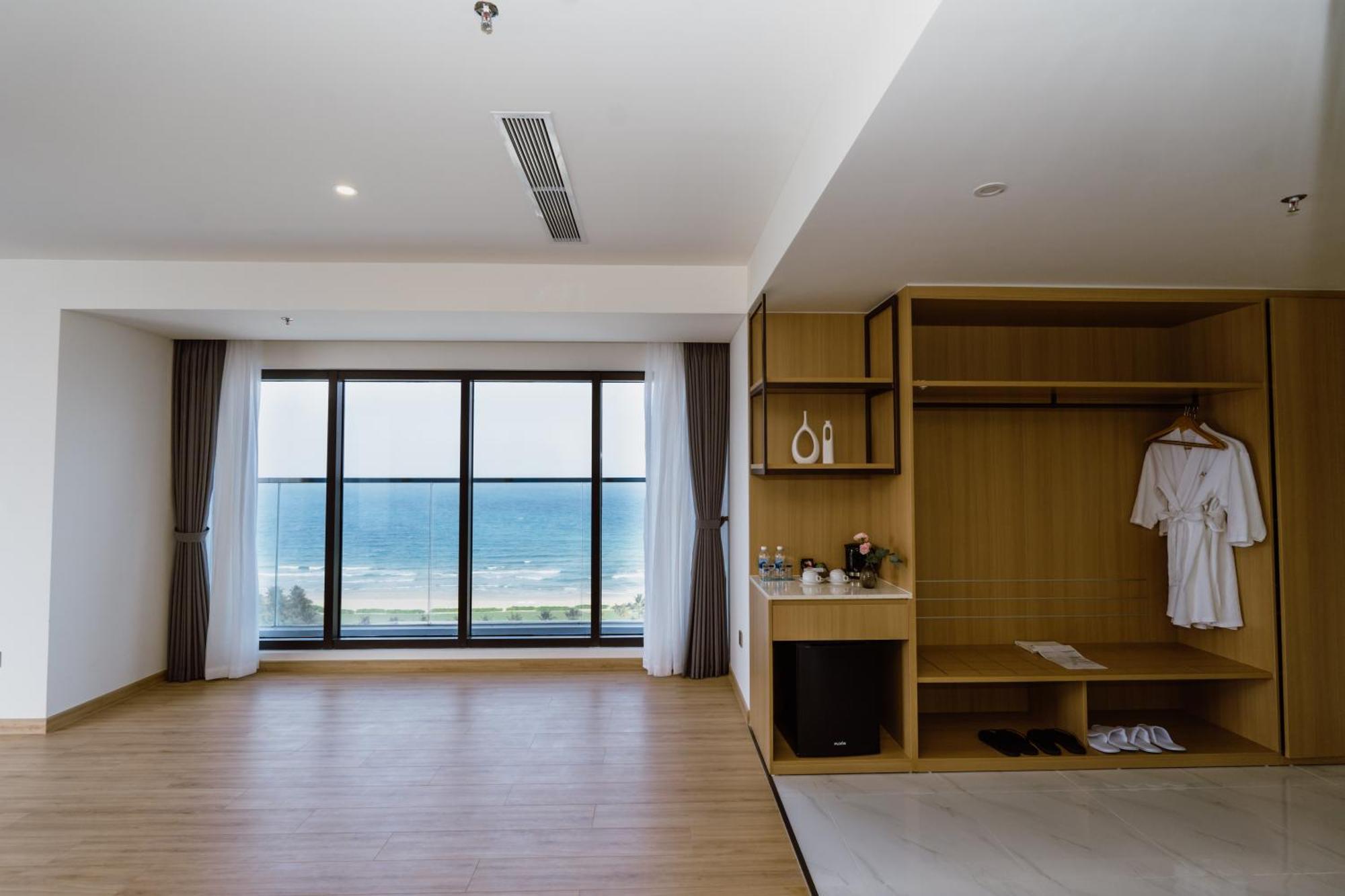 Aquamarine Beachfront Resort & Spa Cam Ranh Kültér fotó